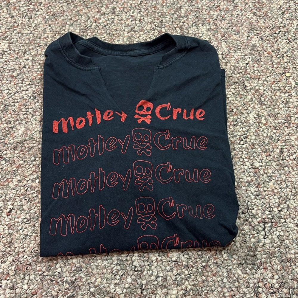 Cut Motley Crue